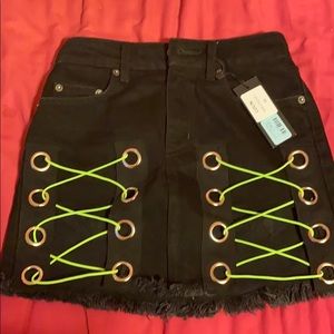 BNWT carmar colin skirt